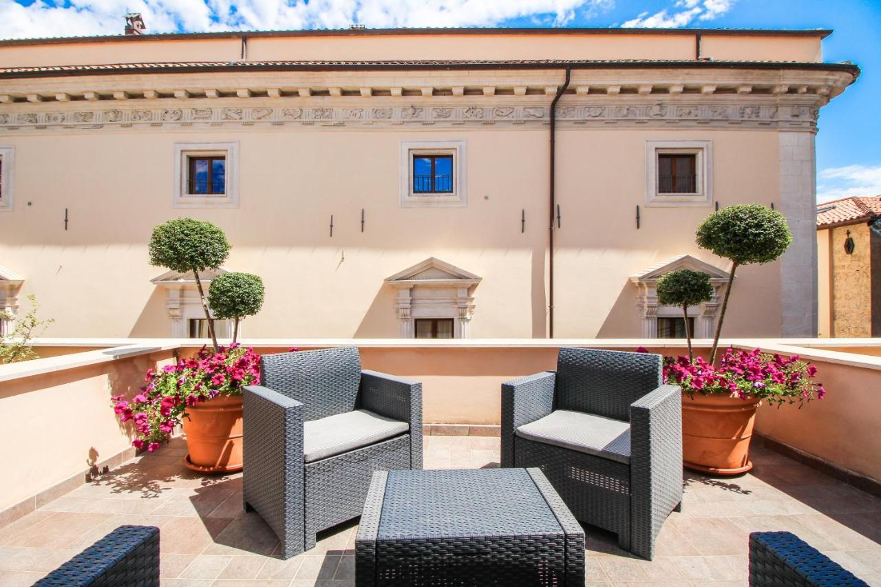 Al Maso In Centro B&B LʼAquila Exterior foto